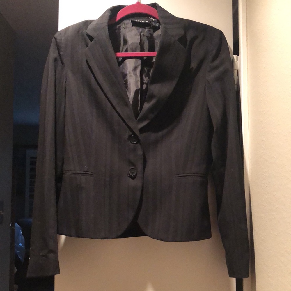 Larry Levine Taylored Blazer/Jacket Woman’s Size Sm Black w/Grey Pinstripes - Picture 1 of 10